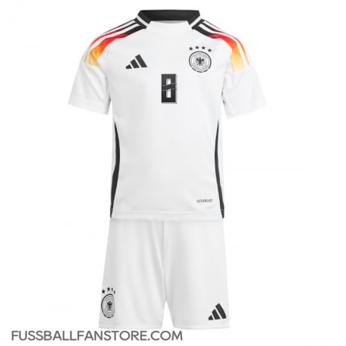 Deutschland Toni Kroos #8 Replik Heimtrikot Kinder EM 2024 Kurzarm (+ Kurze Hosen) Deutschland Toni Kroos #8 Replik Heimtrikot Kinder EM 2024 Kurzarm (+ Kurze Hosen)